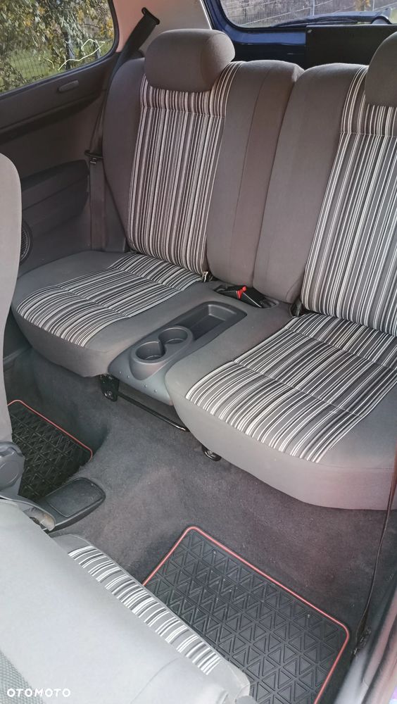 Volkswagen Fox 1.2 - 9