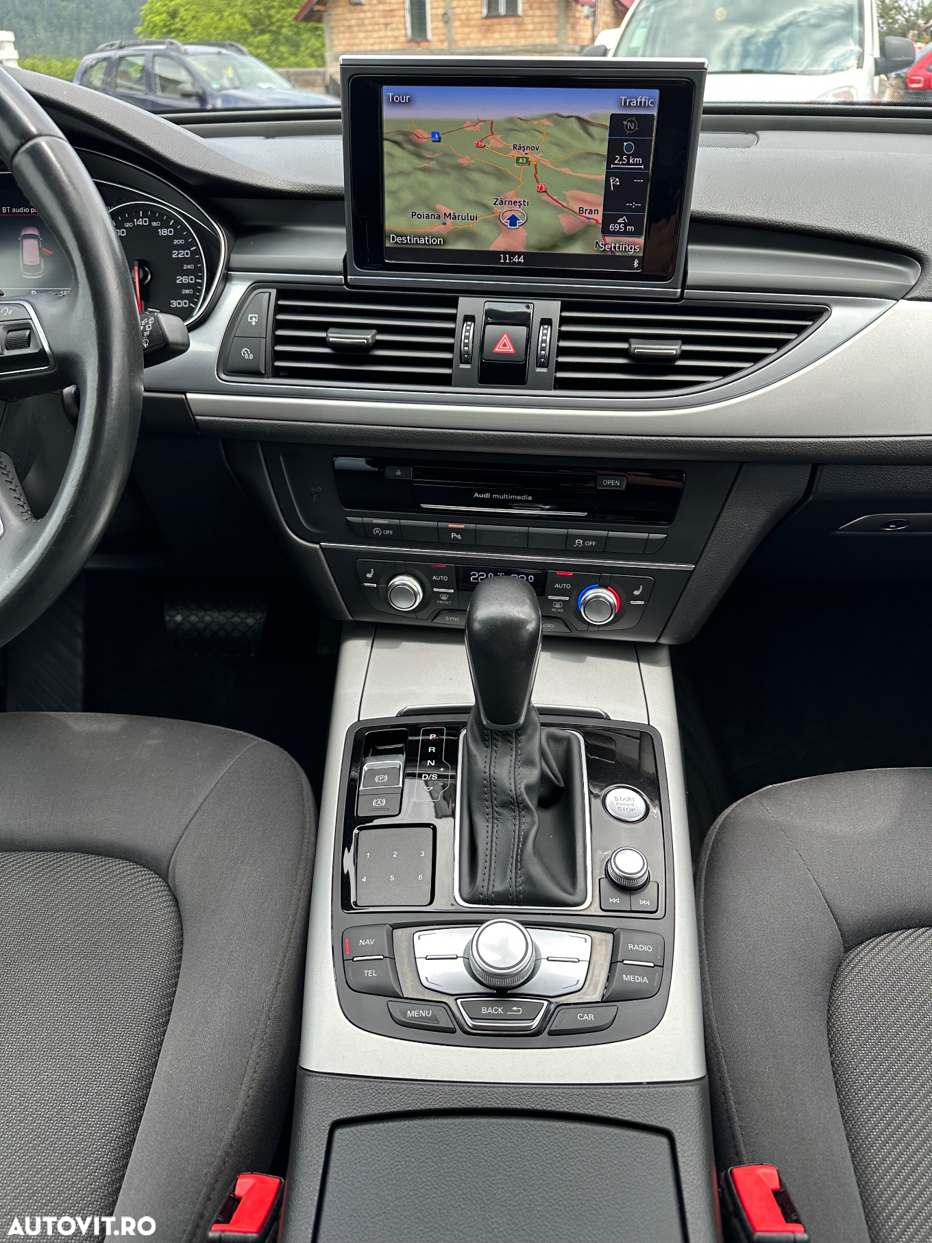 Audi A6 Avant 2.0 TDI Ultra S tronic - 24