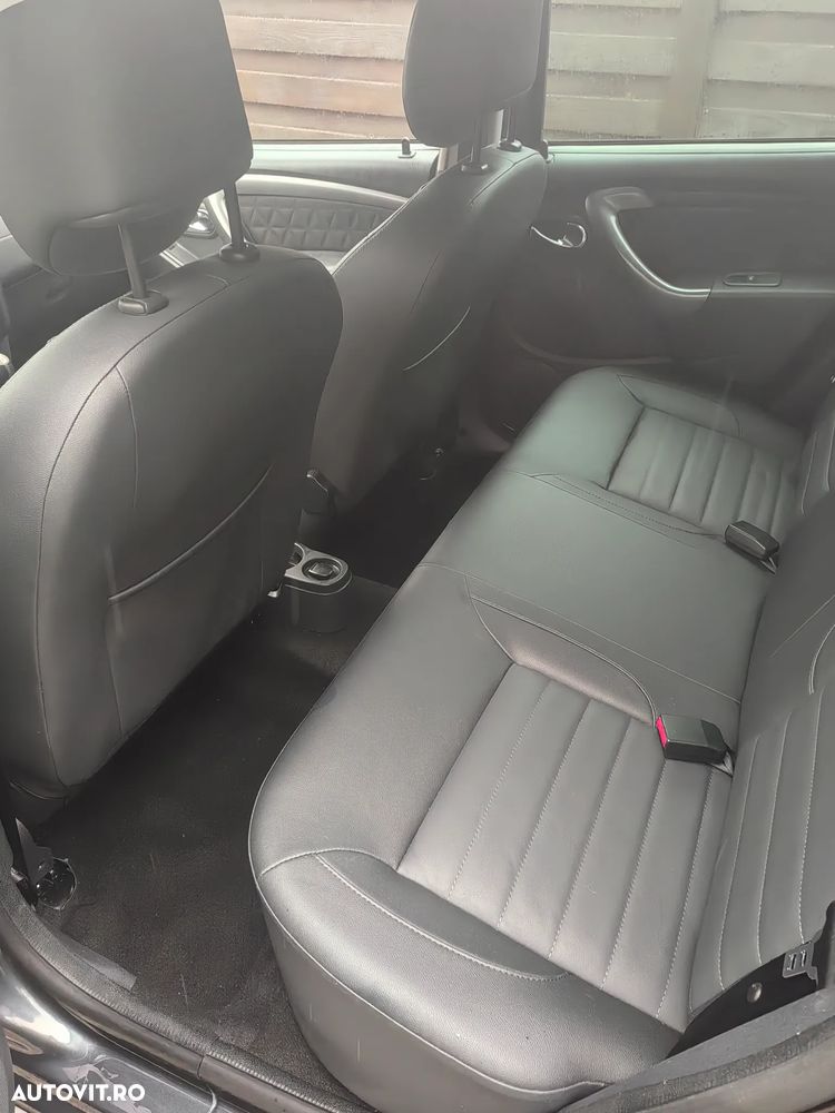 Dacia Duster 1.5 dCi 4x2 Prestige - 16