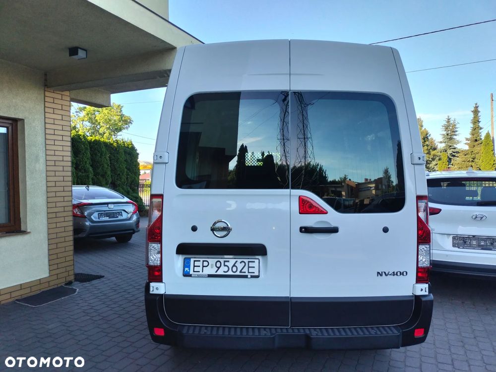 Nissan NV400 - 14