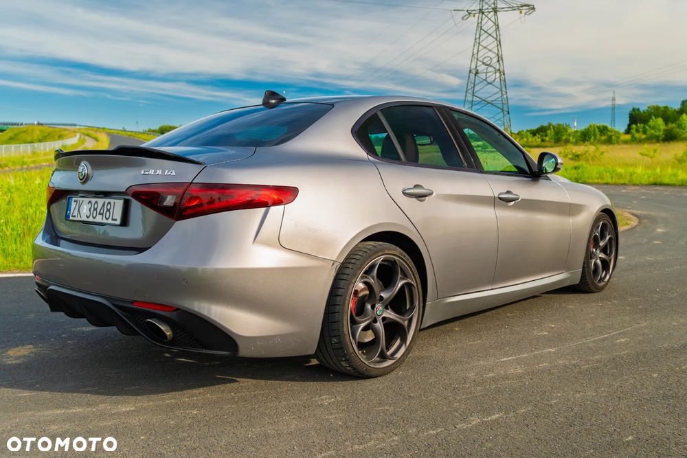 Alfa Romeo Giulia - 15