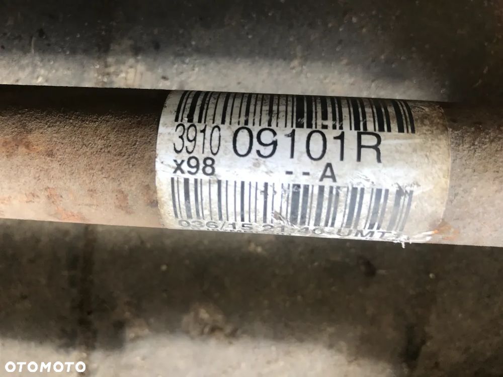 Półoś prawa długa Renault Clio IV 0.9 TCE - 2