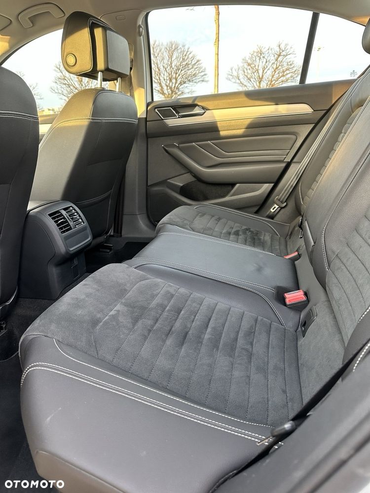 Volkswagen Passat 2.0 TSI Elegance DSG - 15