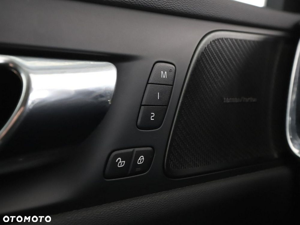 Volvo V60 Cross Country D4 AWD - 35