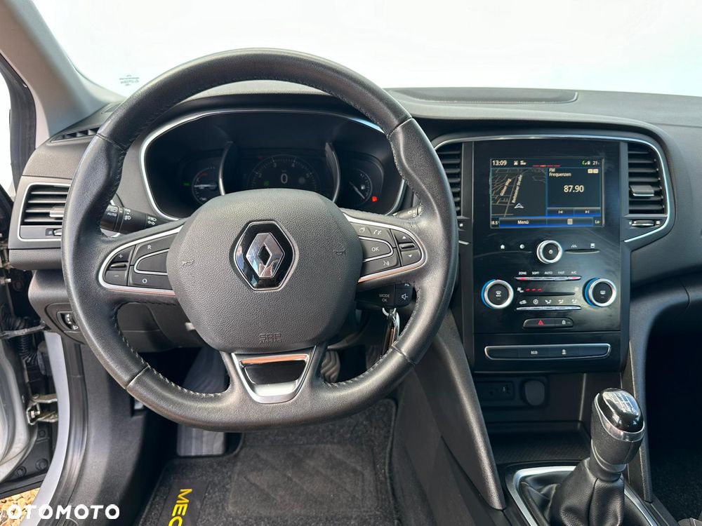 Renault Megane ENERGY TCe 100 LIFE - 12