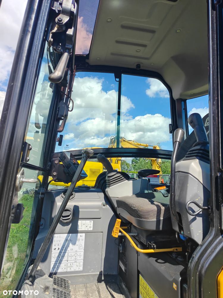 Caterpillar 302.7 - 22