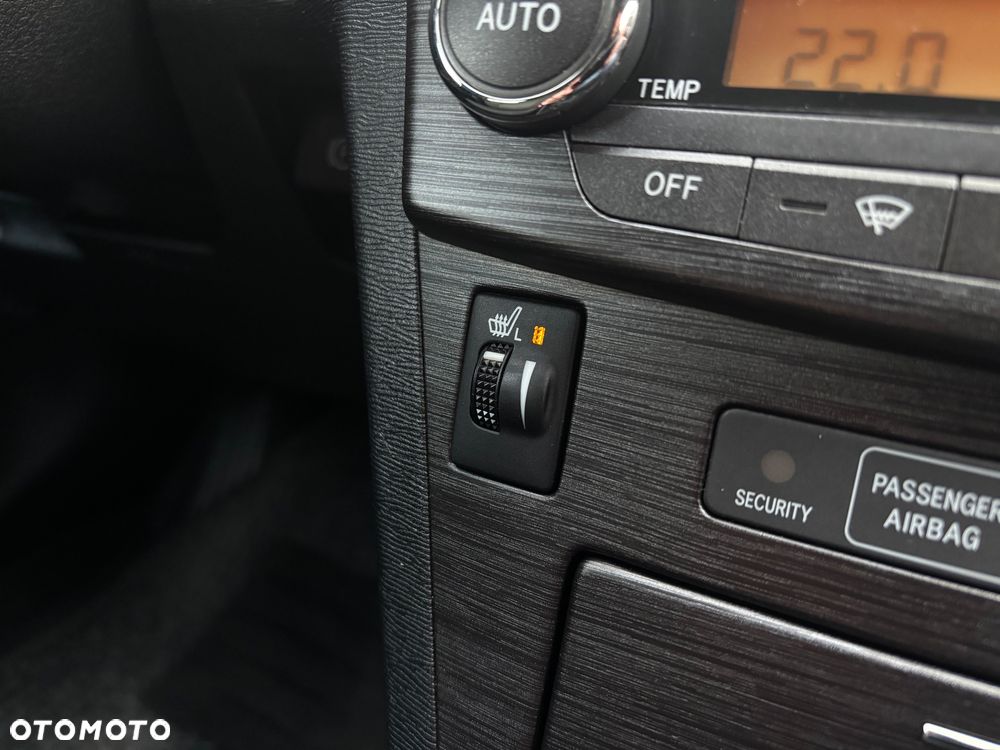 Toyota Avensis Touring Sports 1.8 Multidrive S Executive - 34