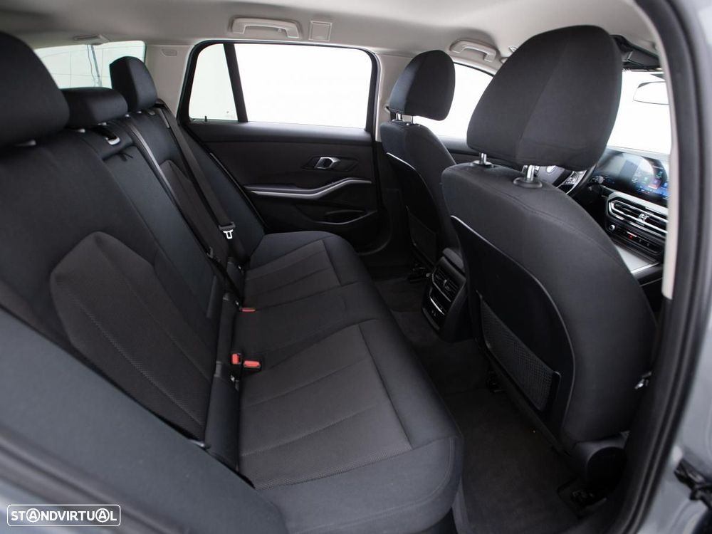 BMW 320 e Auto - 13