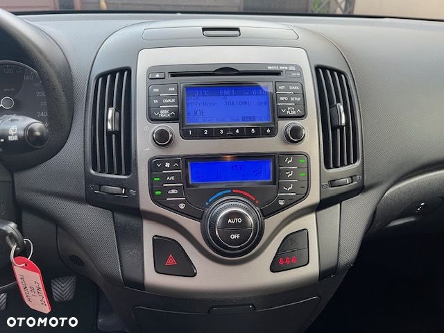 Hyundai i30 2.0 Premium - 21