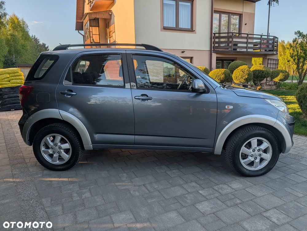 Daihatsu Terios Standard - 5