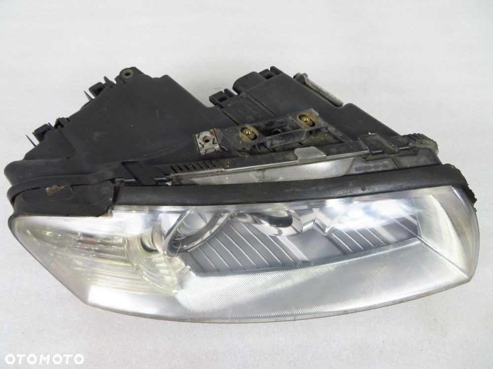 LAMPA PRAWA PRZEDNIA AUDI A8 D3 BIXENON 5811800 5DV00829000 - 9