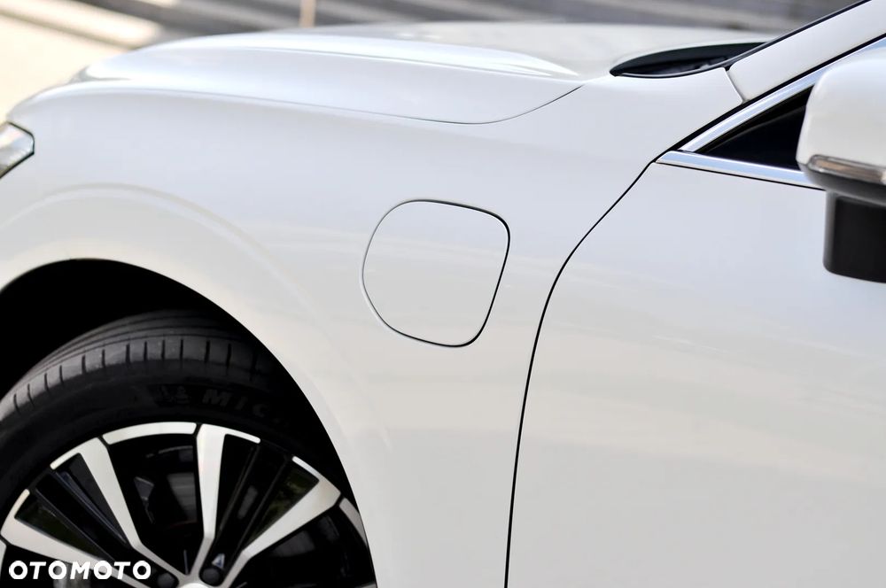 Volvo XC 60 T6 AWD Plug-In Hybrid Inscription - 17