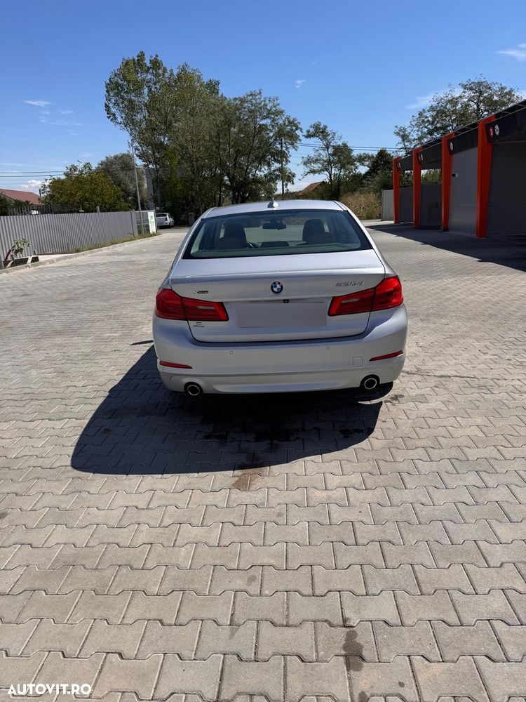 BMW Seria 5 530d xDrive AT - 2