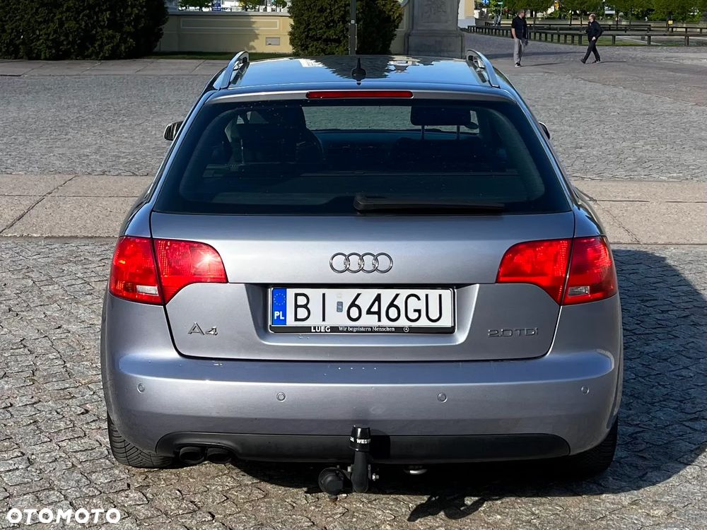 Audi A4 Avant - 4