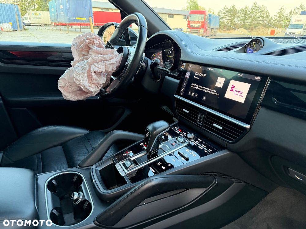 Porsche Cayenne E-Hybrid Tiptronic S Platinum Edition - 33