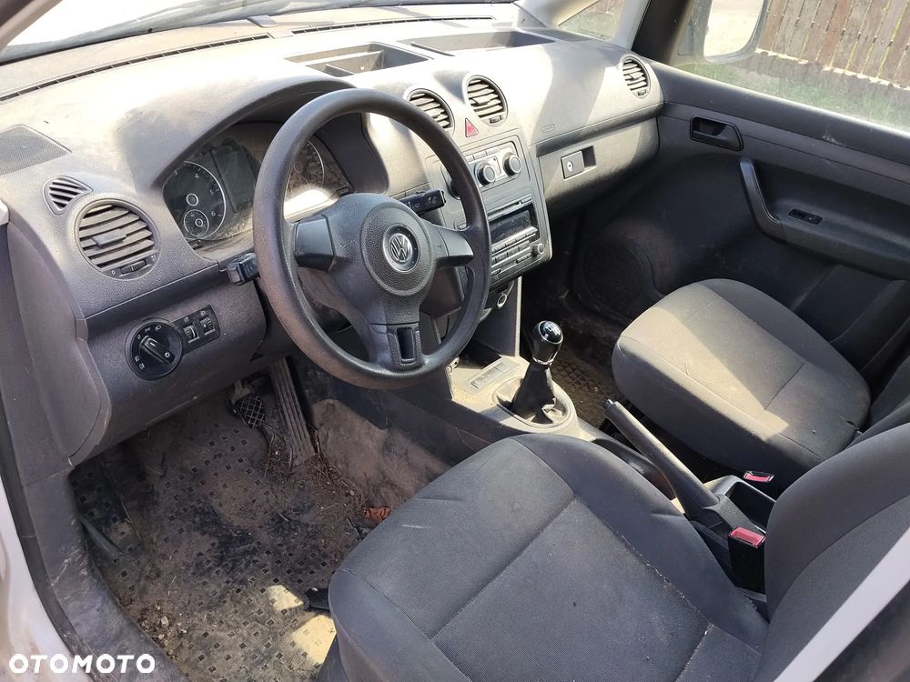 Volkswagen Caddy - 10