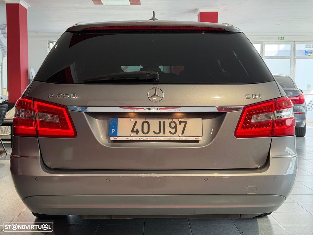 Mercedes-Benz E 250 CDi Avantgarde BlueEfficiency Auto. - 13