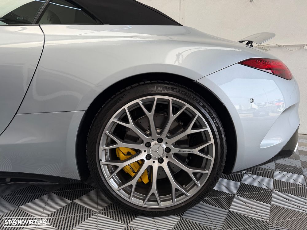 Mercedes-Benz SL 63 AMG 4Matic+ - 30