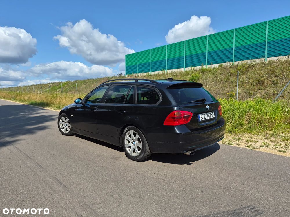 BMW Seria 3 320d - 21