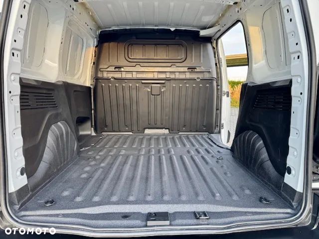 Toyota Proace City - 7