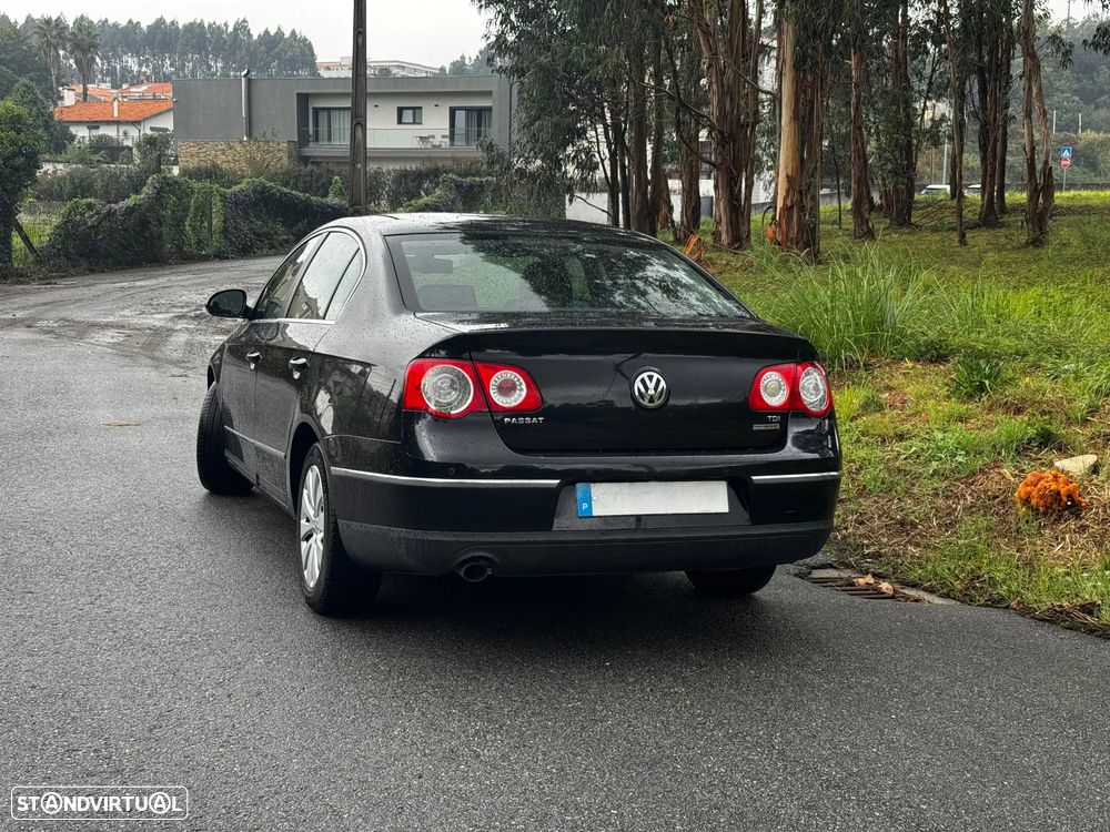 VW Passat 1.6 TDI BlueMotion - 2
