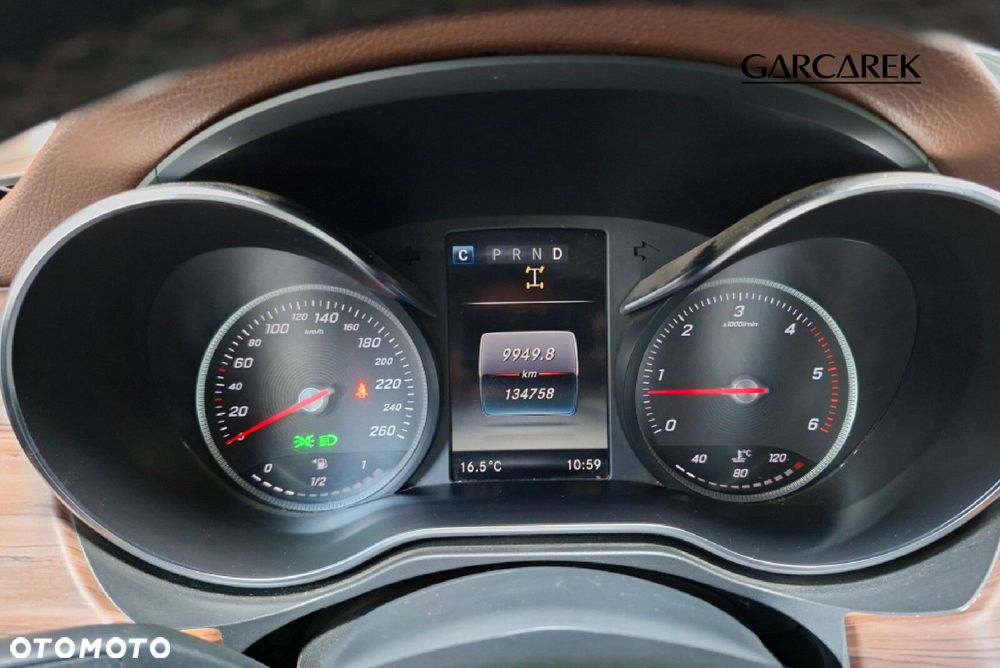 Mercedes-Benz Klasa X - 15