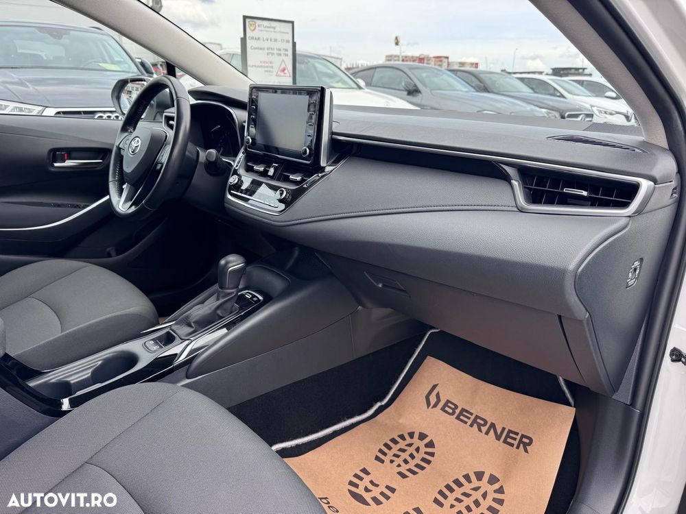 Toyota Corolla 1.8 HSD Dynamic - 9