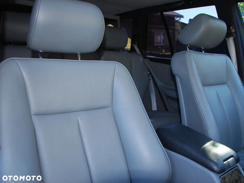 Mercedes-Benz Klasa E 320 T 4-Matic Avantgarde - 10