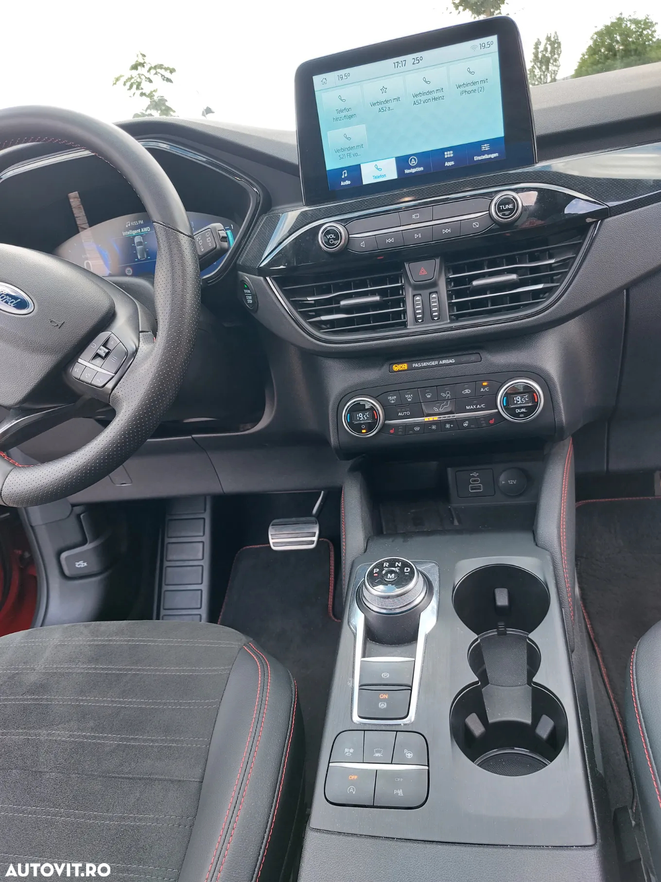 Ford Kuga 2.0 EcoBlue 4x4 Aut. ST-LINE - 39