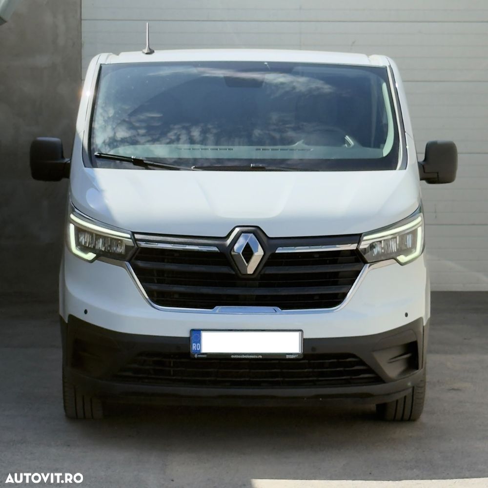 Renault Trafic 2.0 Blue dCi 110 S&S L2 8+1 Life - 2