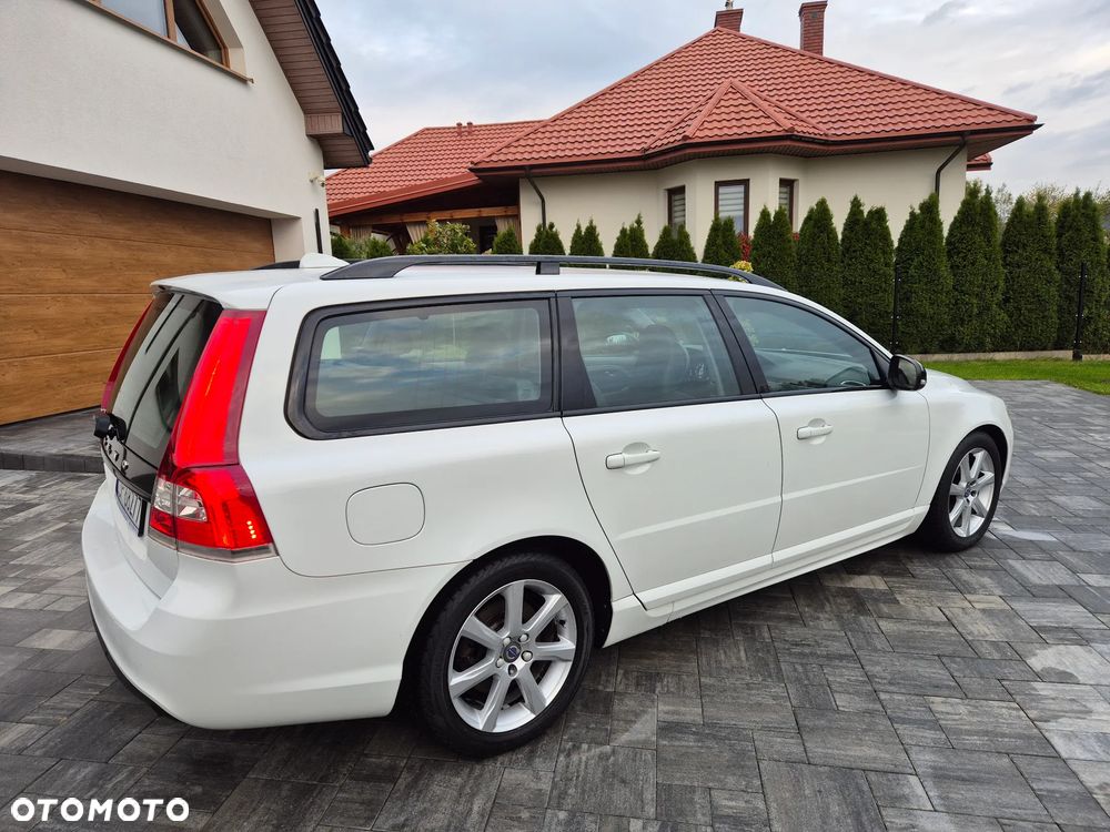 Volvo V70 2015 photo 5
