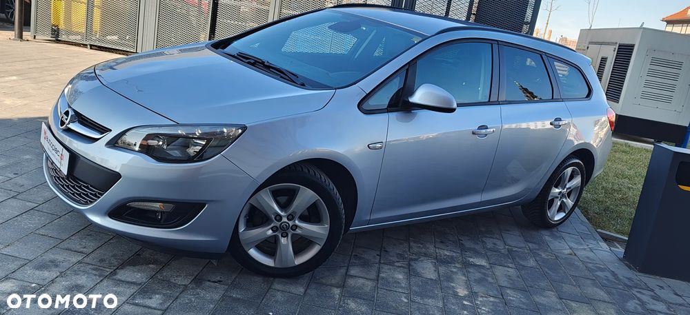 Opel Astra 1.4 Turbo Cosmo - 32