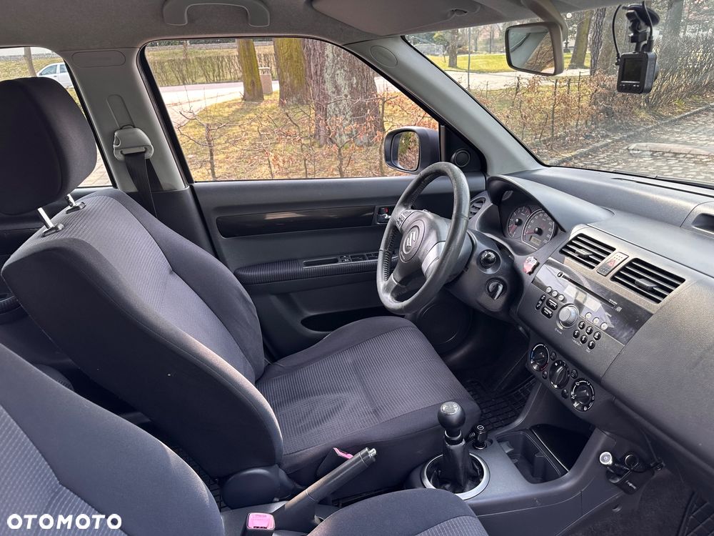 Suzuki Swift 1.2 4x4 Club - 22