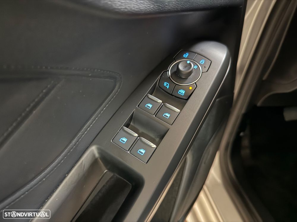 Ford Focus SW 1.0 EcoBoost MHEV ST-Line Aut. - 28