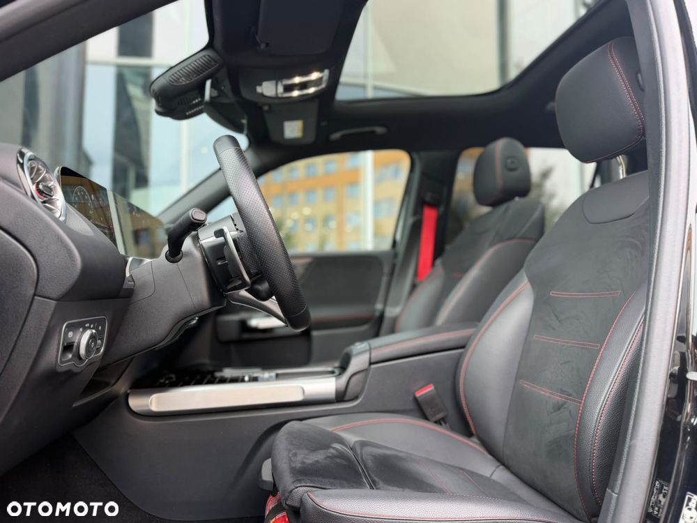 Mercedes-Benz GLB AMG 35 4-Matic - 11