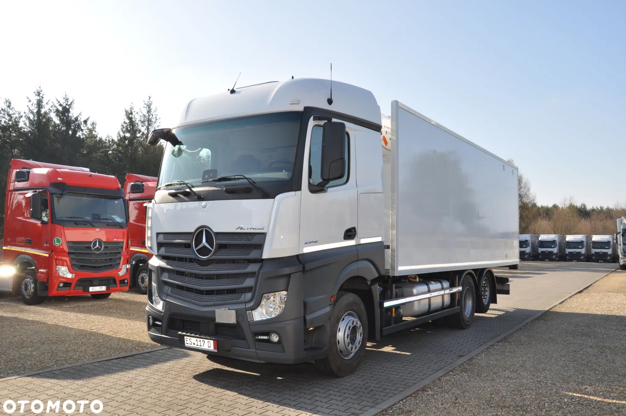 Mercedes-Benz Actros 2542 chłodnia 7,45 T1200R - 1