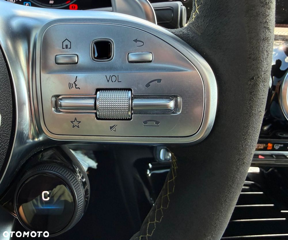 Mercedes-Benz CLA AMG 45 S 4Matic+ AMG Speedshift 8G-DCT - 28