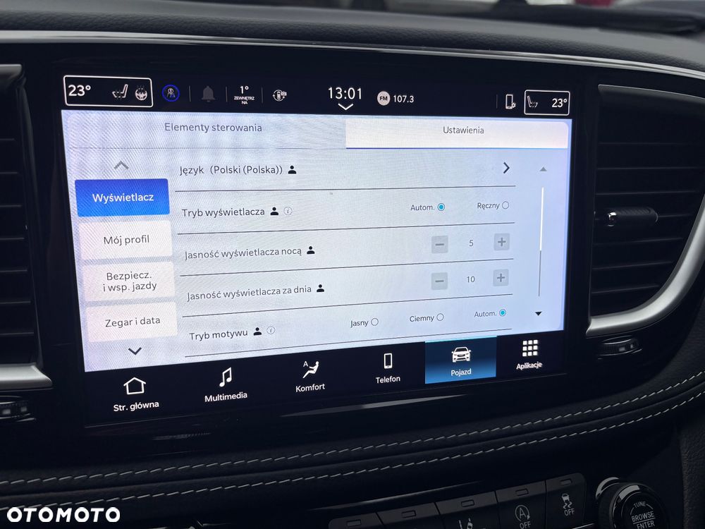 Chrysler Pacifica - 31