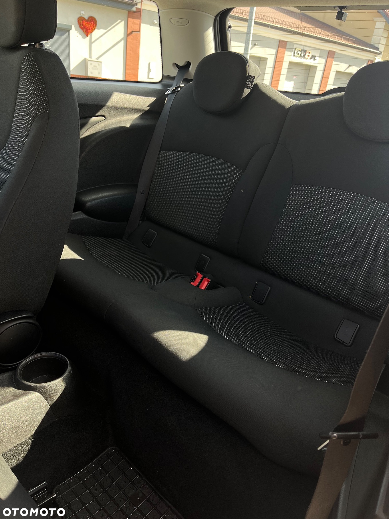 MINI ONE Standard - 10