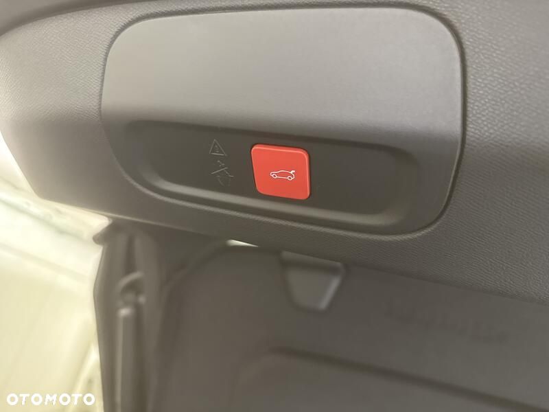 Peugeot 408 1.2 PureTech mHEV GT S&S e-DCS6 - 22