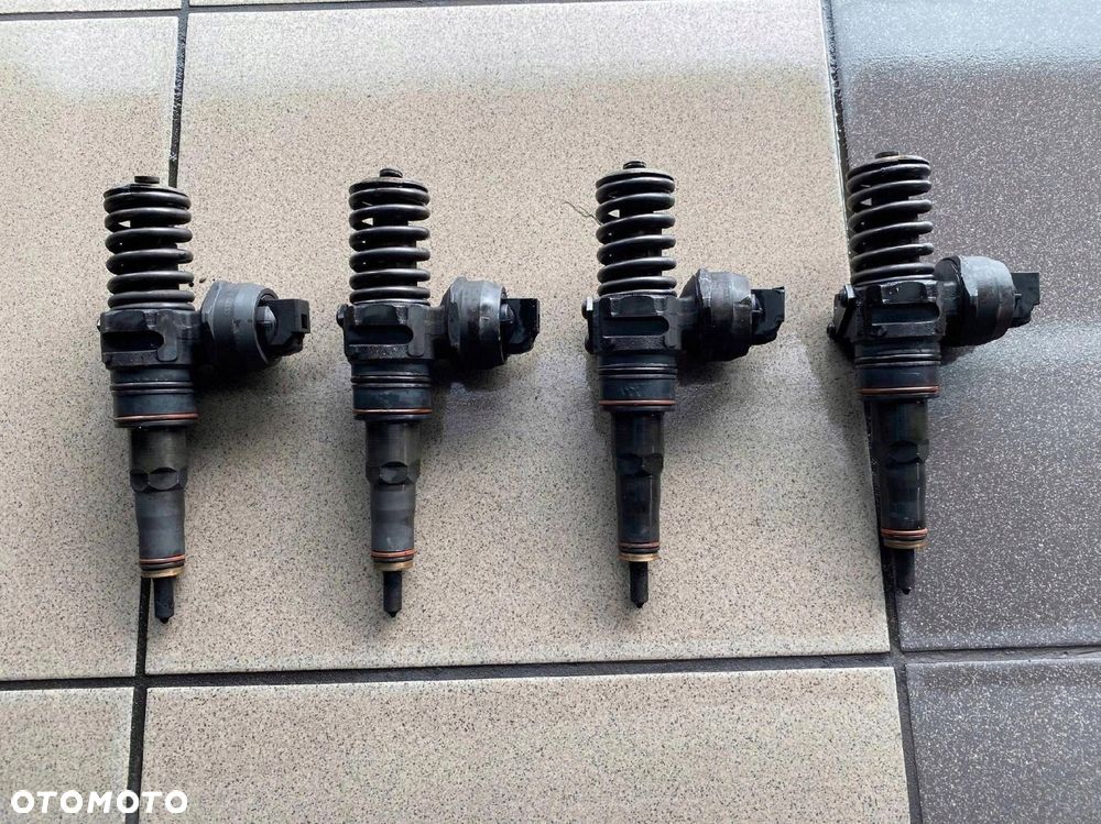POMPOWTRYSKIWACZ 1.9 TDI 038130073AH VW AUDI SKODA - 1