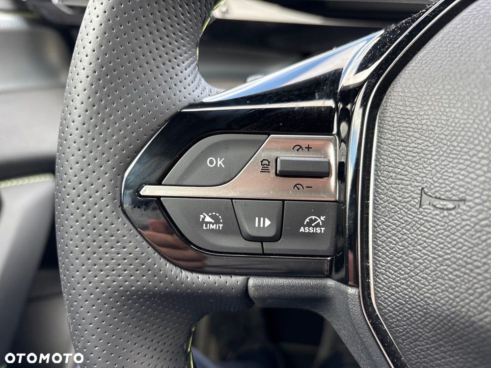 Peugeot 408 1.2 PureTech GT S&S EAT8 - 14