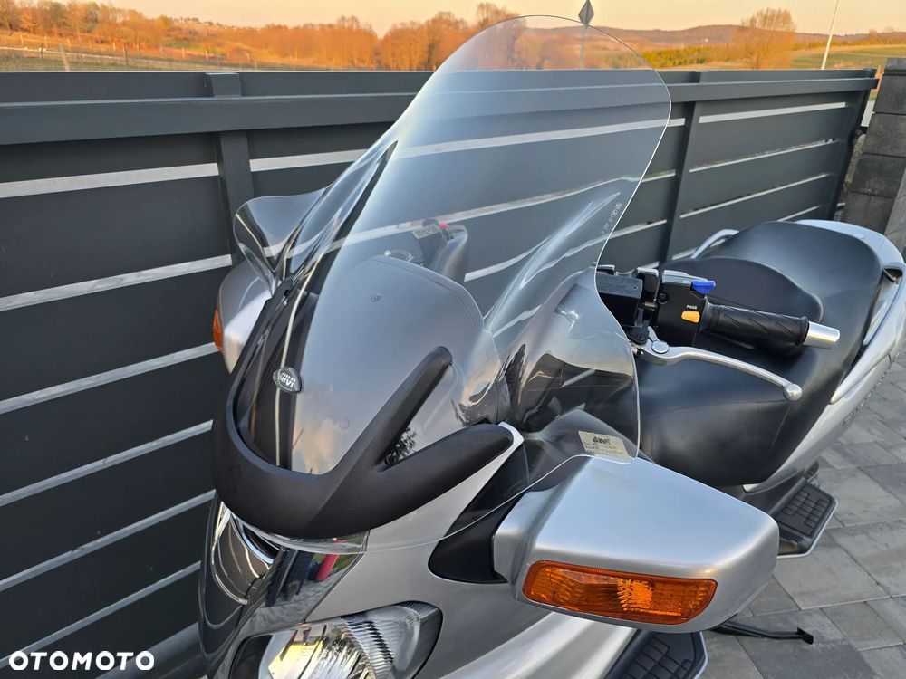 Suzuki Burgman - 18