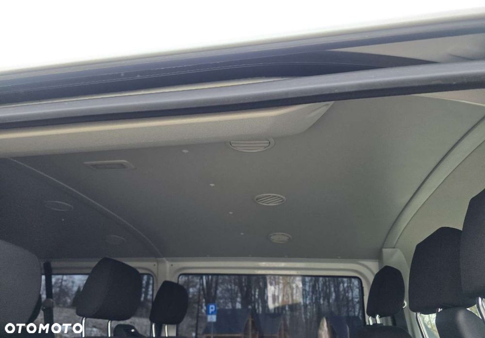 Volkswagen Transporter - 32