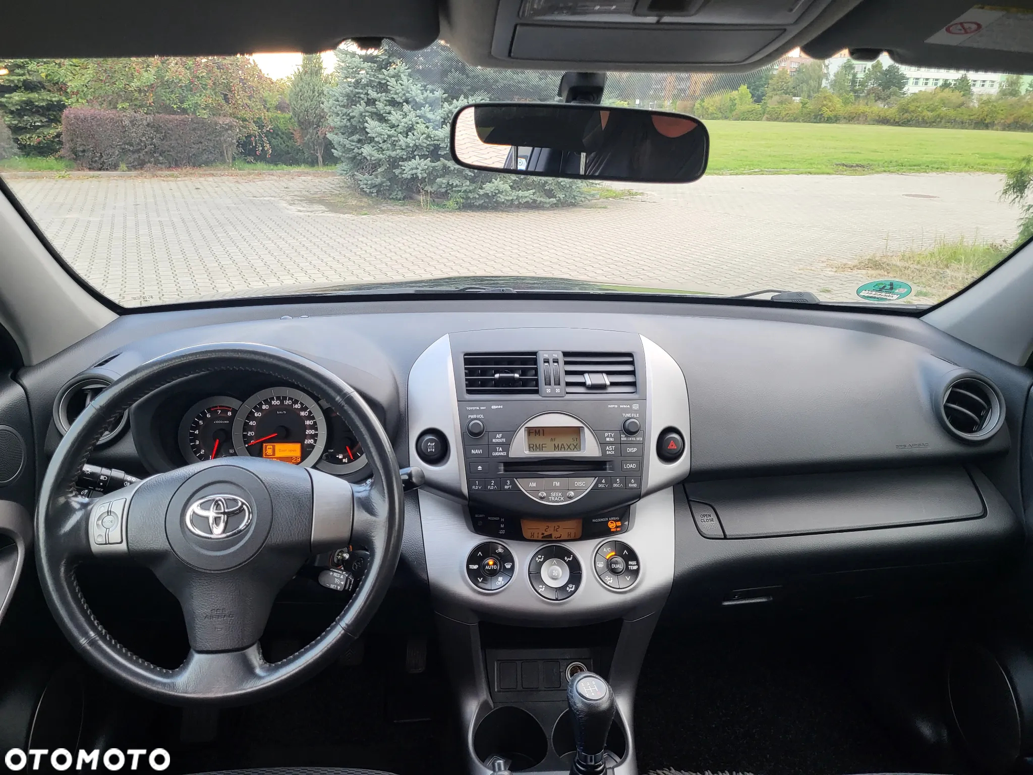 Toyota RAV4 2.0 VVT-i Sol - 13