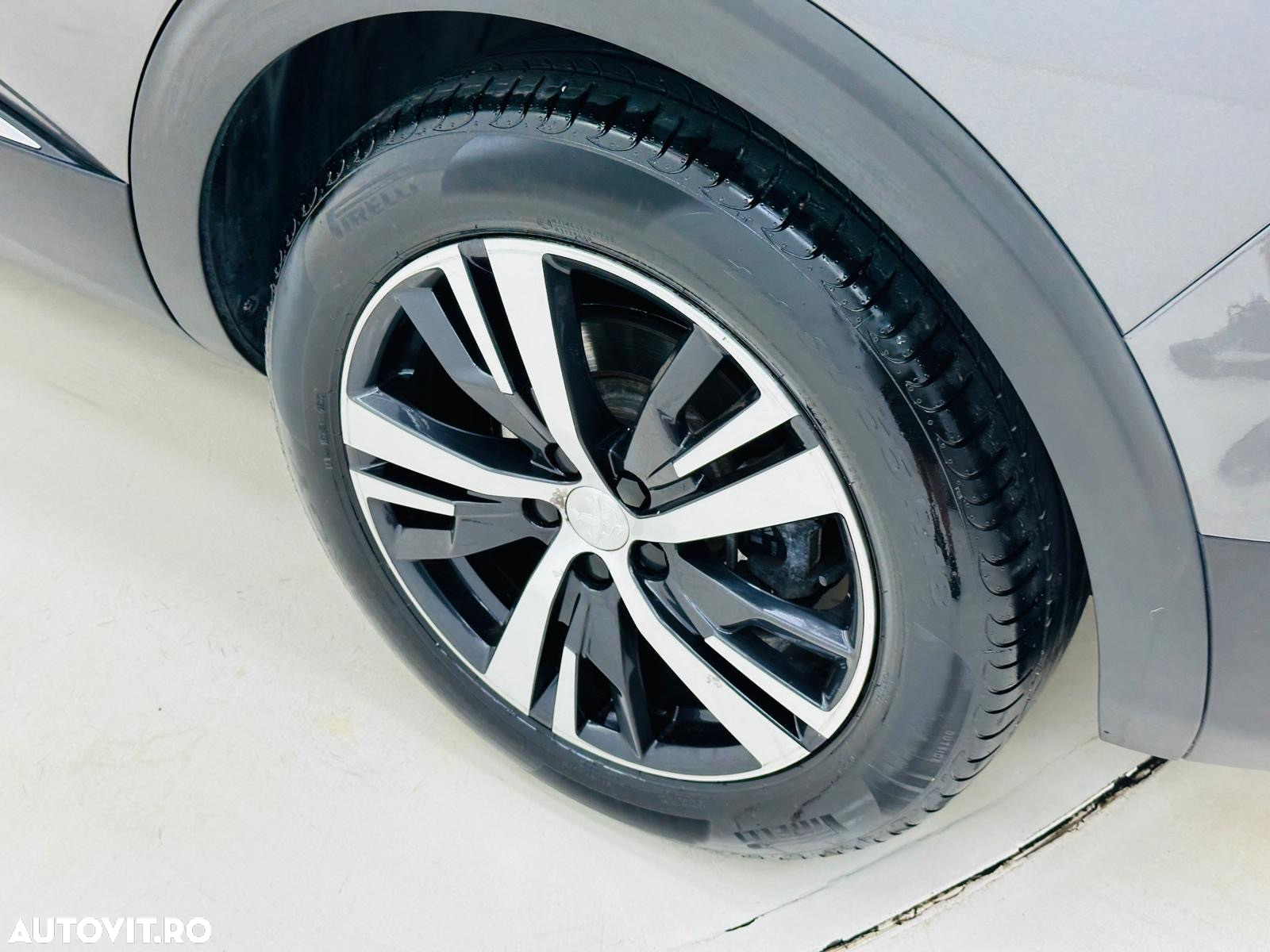 Peugeot 5008 - 13