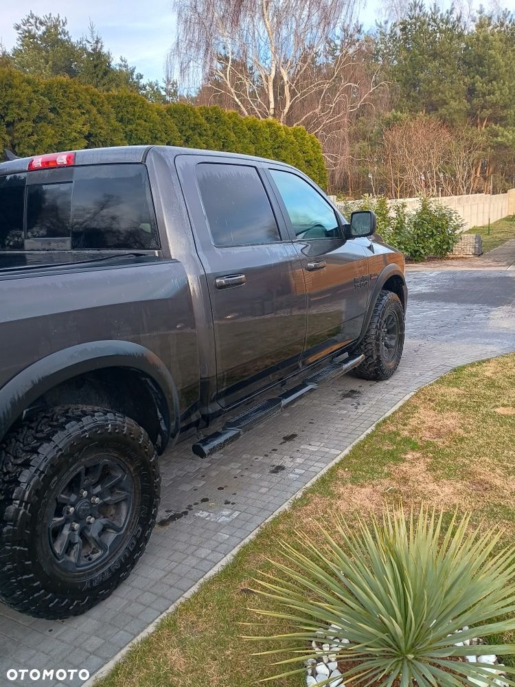 Dodge RAM - 8