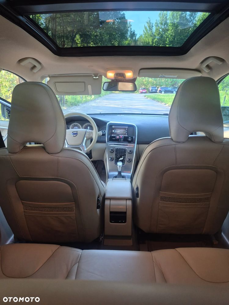 Volvo XC 60 3.2 AWD Ocean Race - 11
