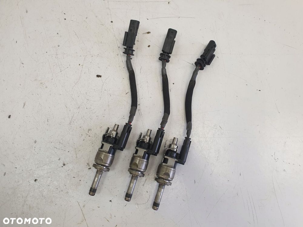 WTRYSKIWACZ Volvo V60 II 1.5 T _ WTRYSK paliwa 31432774 - 1
