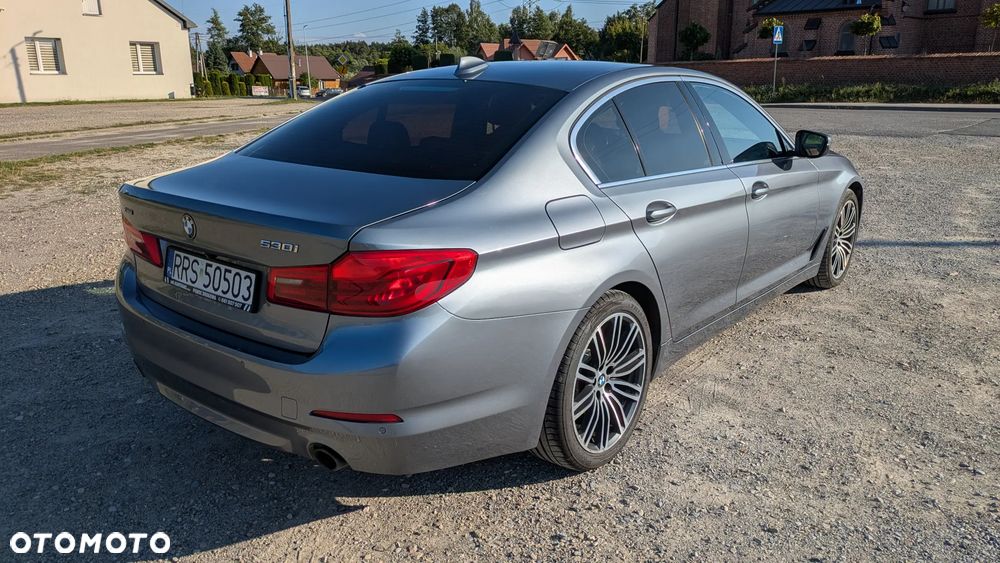 BMW Seria 5 530i xDrive Sport Line - 6
